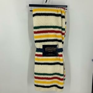 Pendleton woolen Mills Striped throw blanket